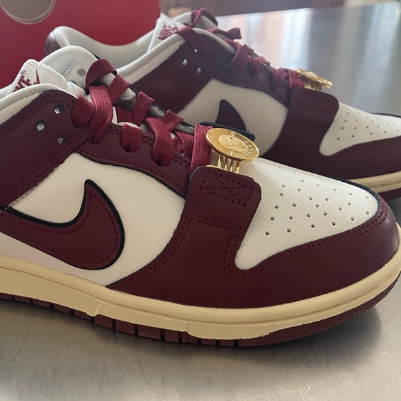 Nike Dunk Low ‘Team Red’ - Picture 3 of 8